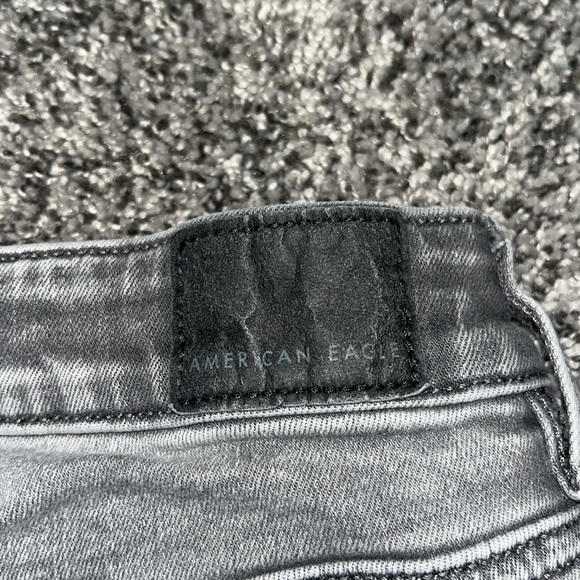 American Eagle Ripped Skinny Jeans - Picture 3 of 5
